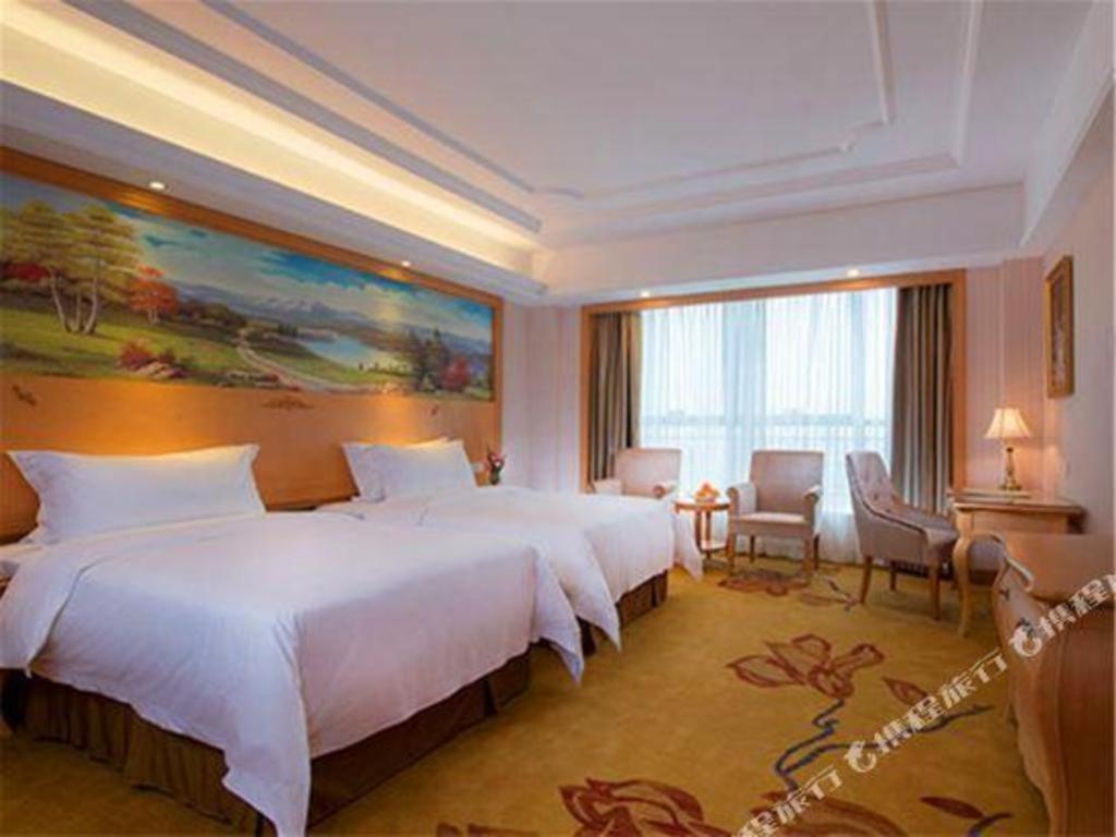 Vienna International Shenzhen Tianan Digital City Exterior photo